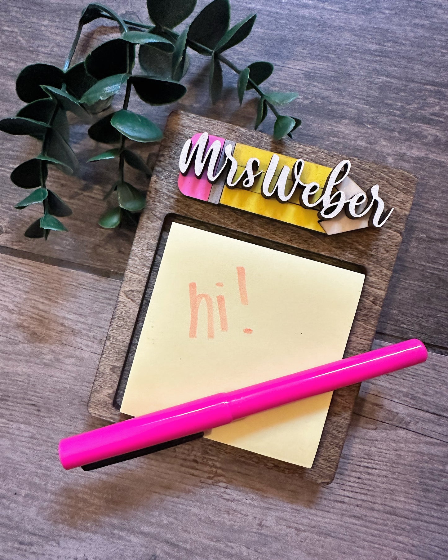 Note pad holder